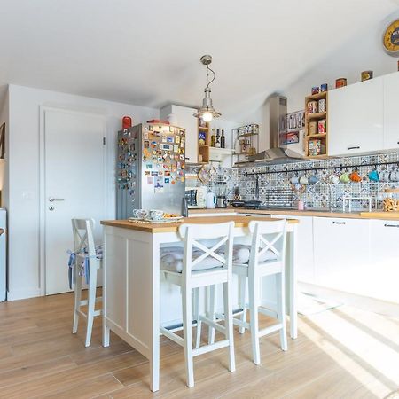 פורץ Apartmani Lucija מראה חיצוני תמונה