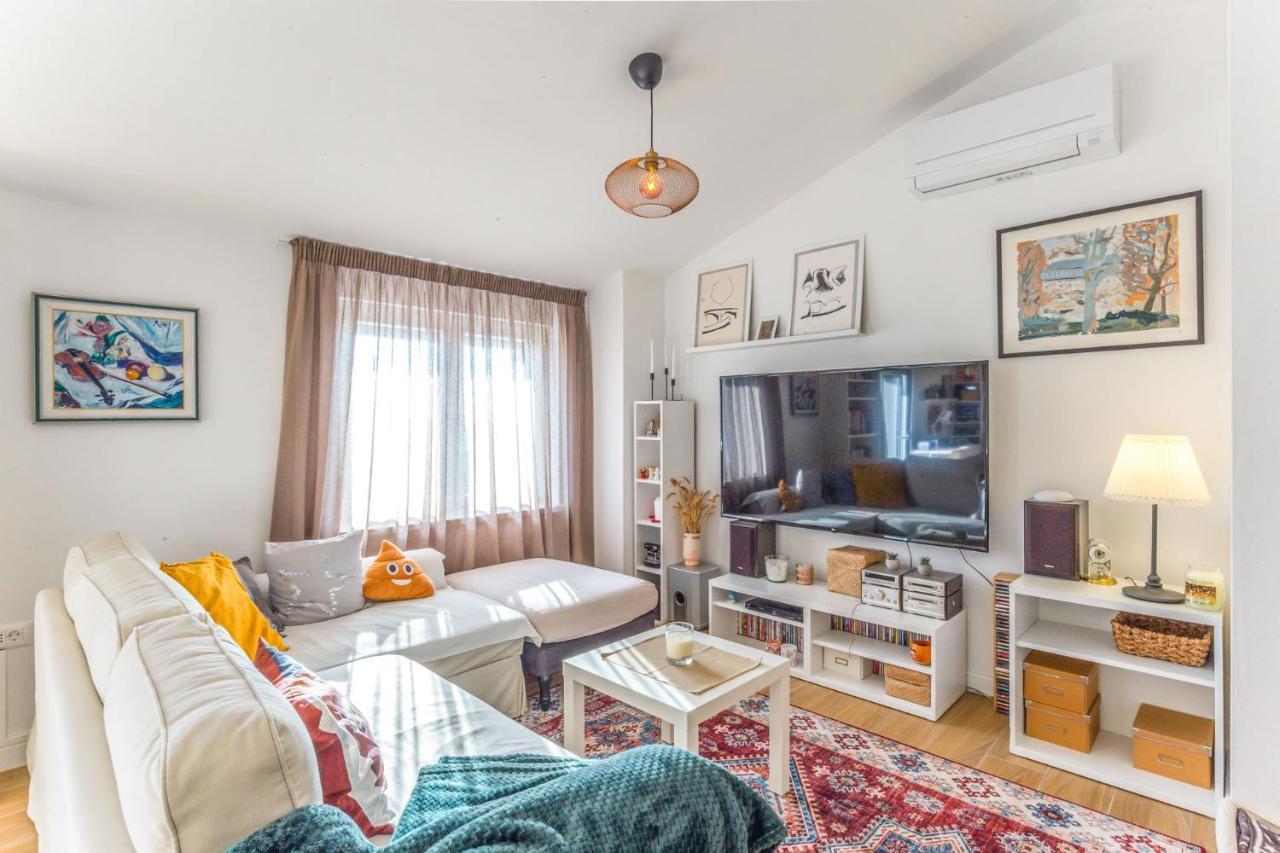פורץ Apartmani Lucija מראה חיצוני תמונה