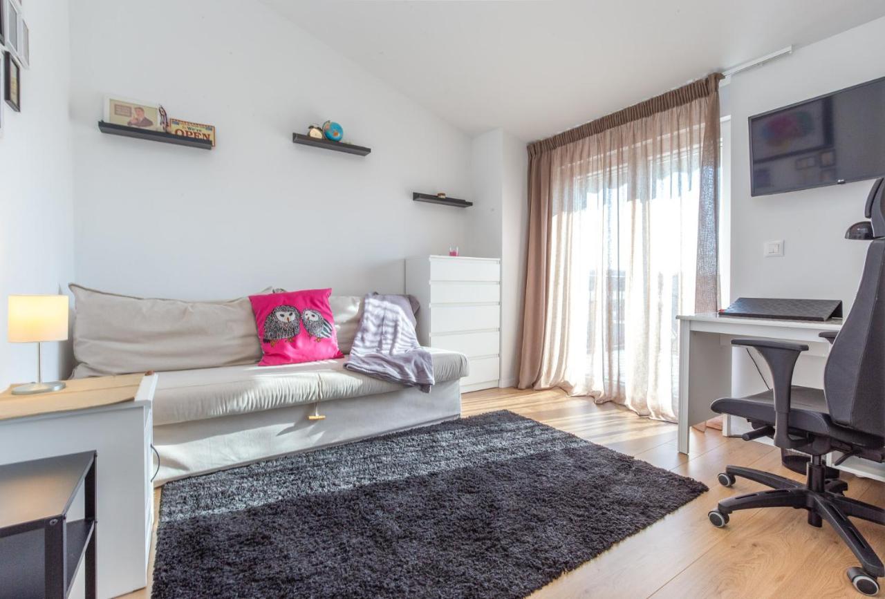 פורץ Apartmani Lucija מראה חיצוני תמונה